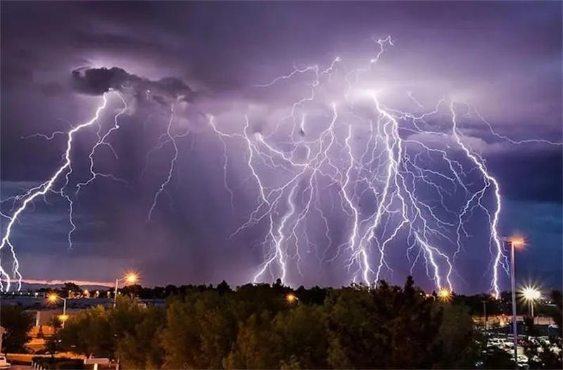 高壓避雷器